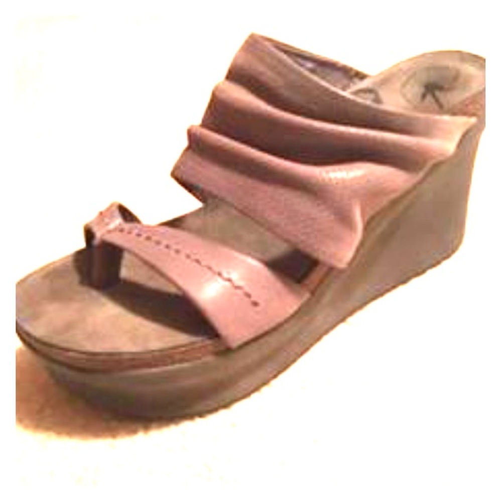 OTBT Tailgate Zinc Sandals, Size 8